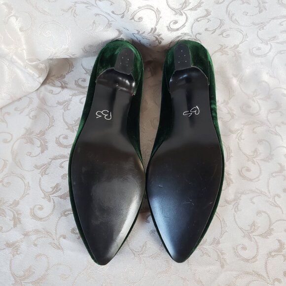 Rich Forrest Green Velvet Kitten heels Sz 8 COLORIFFICS pumps. Like new - Picture 7 of 8